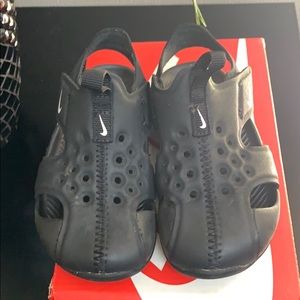 Nike toddler sandal